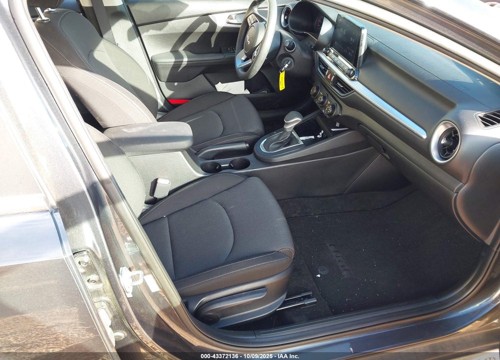 2023 KIA FORTE VIN: 3KPF24AD2PE640306