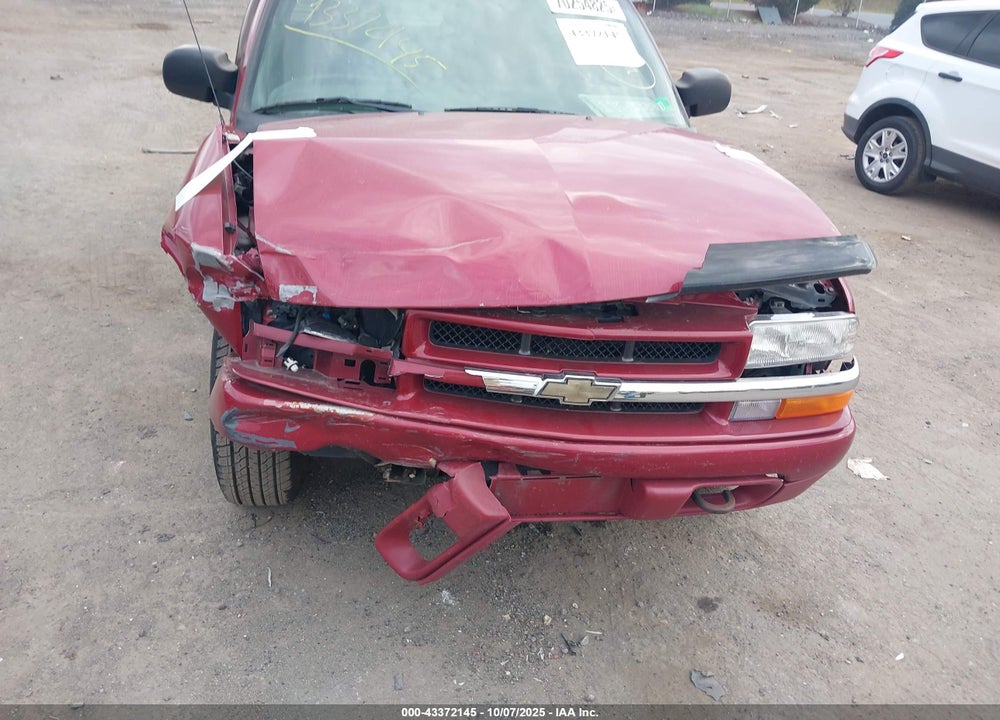 2003 CHEVROLET S-10 LS VIN: 1GCDT13X53K137290