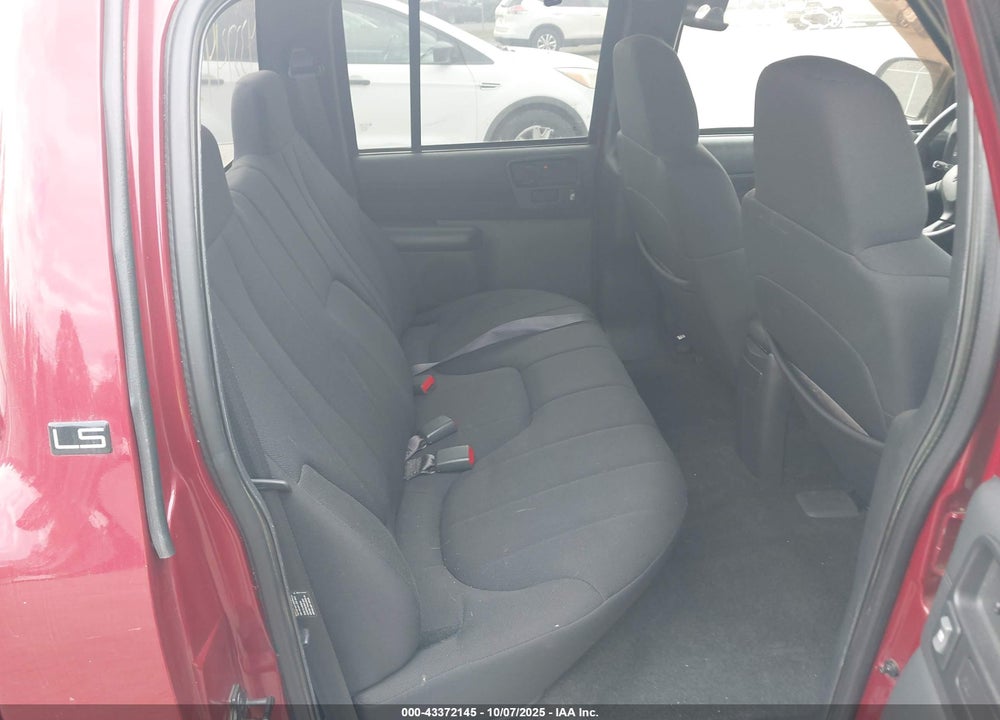 2003 CHEVROLET S-10 LS VIN: 1GCDT13X53K137290