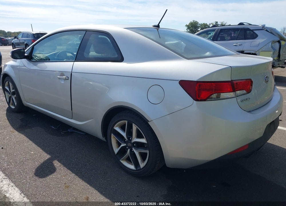 2010 KIA FORTE VIN: KNAFW6A32A5157423