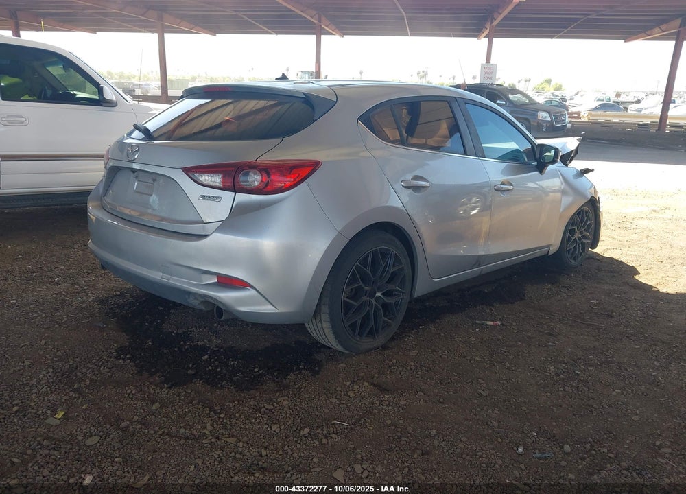 2018 MAZDA 3 VIN: 3MZBN1L32JM181555