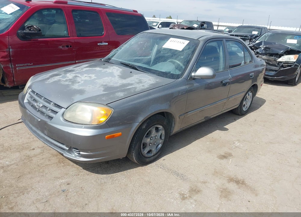 2005 HYUNDAI ACCENT VIN: KMHCG45C85U604815