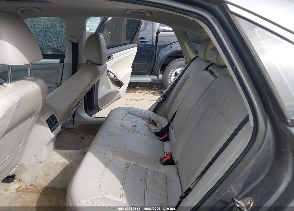2013 VOLKSWAGEN PASSAT VIN: 1VWBN7A34DC062160
