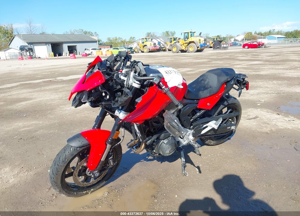 2025 BMW F 900 XR VIN: WB10R0306S6L52563
