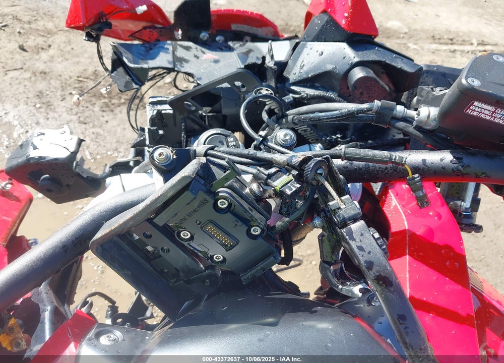 2025 BMW F 900 XR VIN: WB10R0306S6L52563