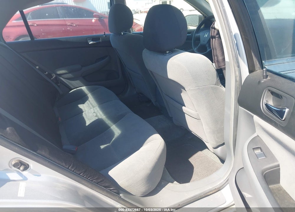 2007 HONDA ACCORD 2.4 LX VIN: 1HGCM56477A107769