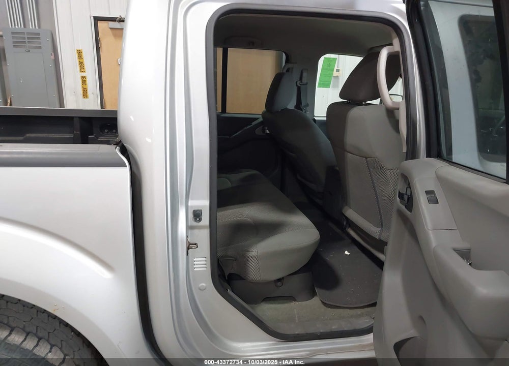 2016 NISSAN FRONTIER PRO-4X/S/SL/SV VIN: 1N6AD0EV7GN729927