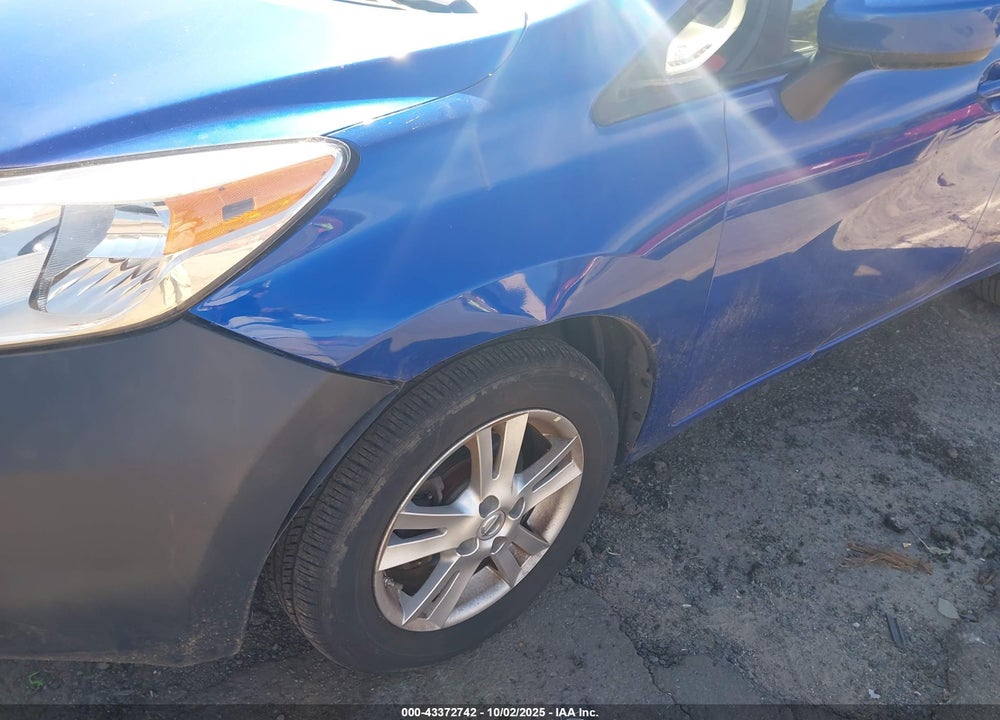 2015 NISSAN VERSA NOTE VIN: 3N1CE2CP0FL357471
