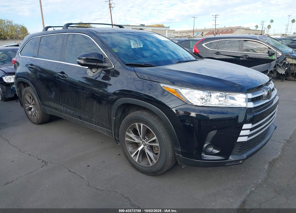 2019 TOYOTA HIGHLANDER LE VIN: 5TDZARFH0KS044487