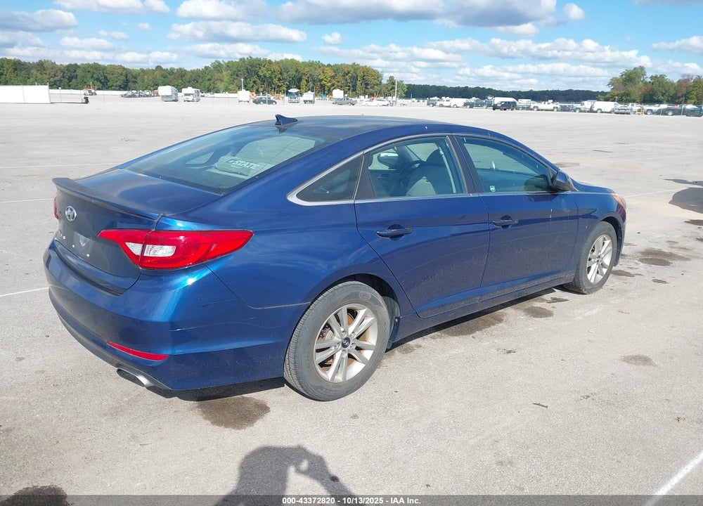 2015 HYUNDAI SONATA SE VIN: 5NPE24AF4FH079467