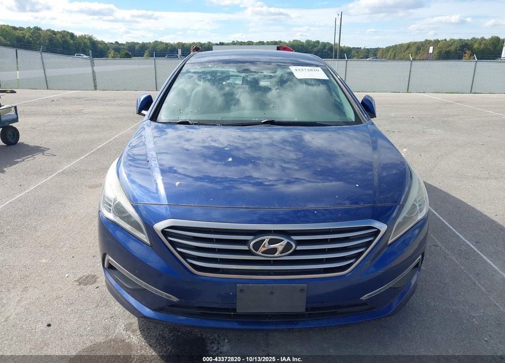 2015 HYUNDAI SONATA SE VIN: 5NPE24AF4FH079467
