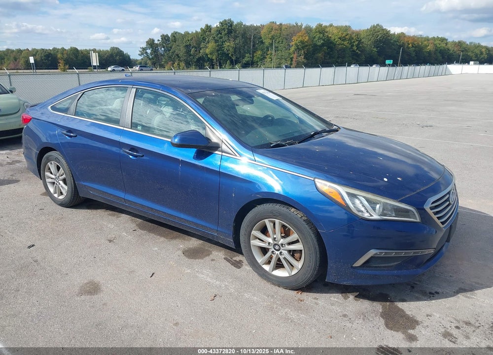 2015 HYUNDAI SONATA SE VIN: 5NPE24AF4FH079467