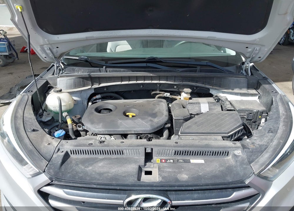 2018 HYUNDAI TUCSON VIN: KM8J2CA48JU698414