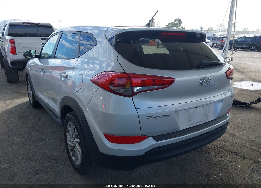 2018 HYUNDAI TUCSON VIN: KM8J2CA48JU698414