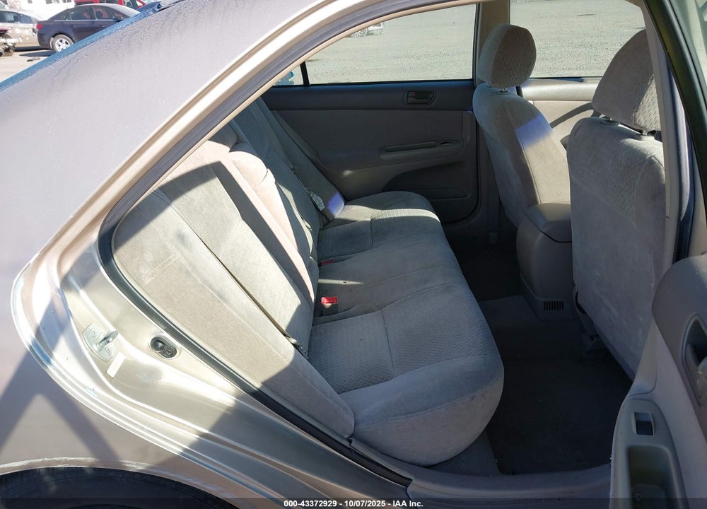 2002 TOYOTA CAMRY LE VIN: 4T1BE32K02U598124