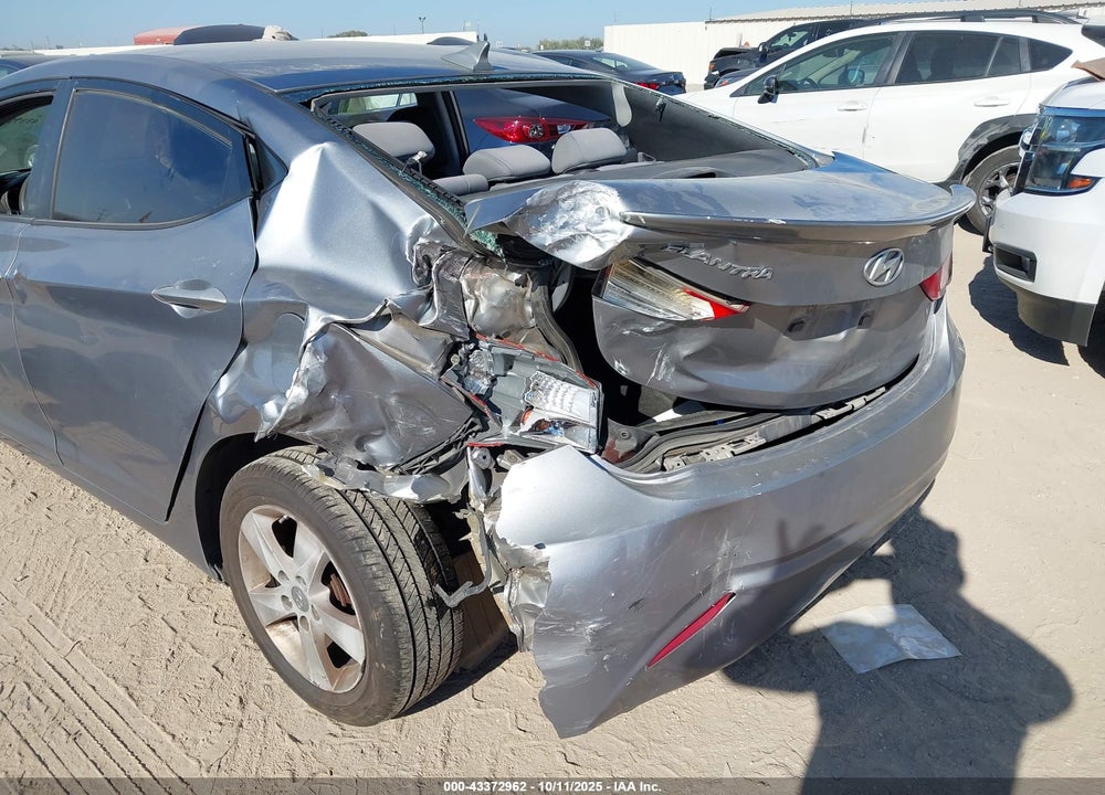 2013 HYUNDAI ELANTRA GLS VIN: KMHDH4AE7DU766460