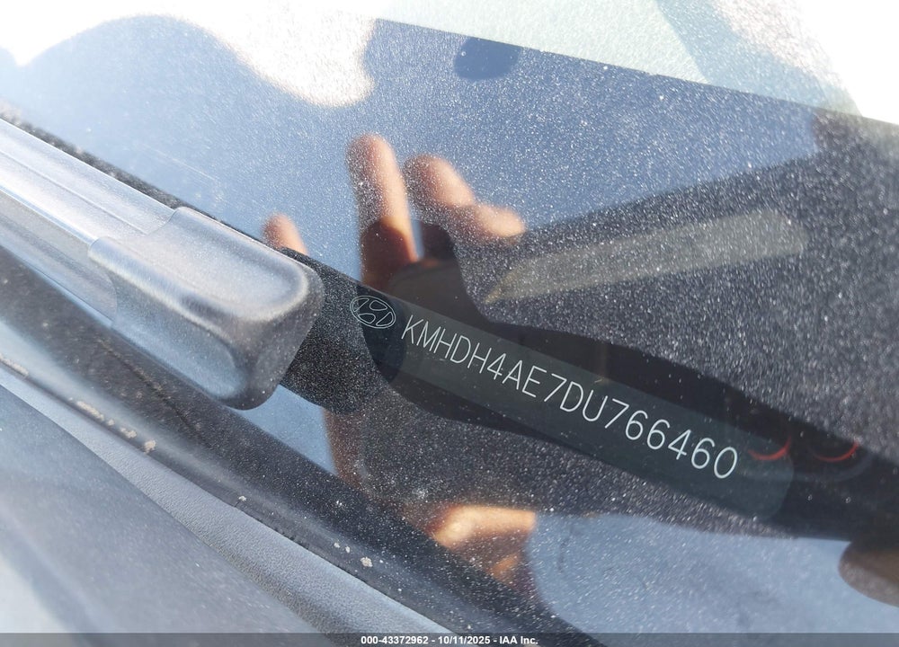 2013 HYUNDAI ELANTRA GLS VIN: KMHDH4AE7DU766460
