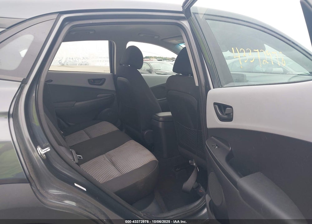 2021 HYUNDAI KONA SE VIN: KM8K1CAA7MU654812