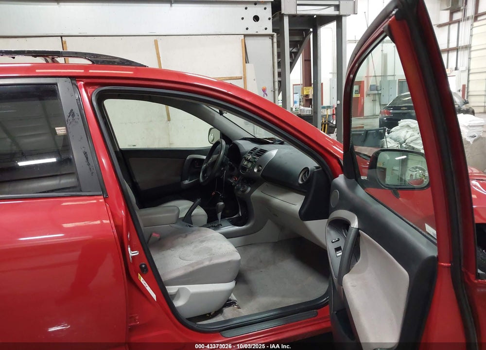 2008 TOYOTA RAV4 BASE V6 VIN: JTMBK33V885070811