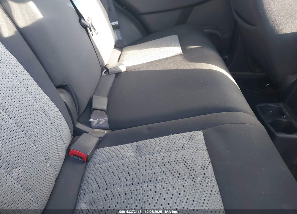 2010 JEEP LIBERTY VIN: 1J4PN2GK2AW114156