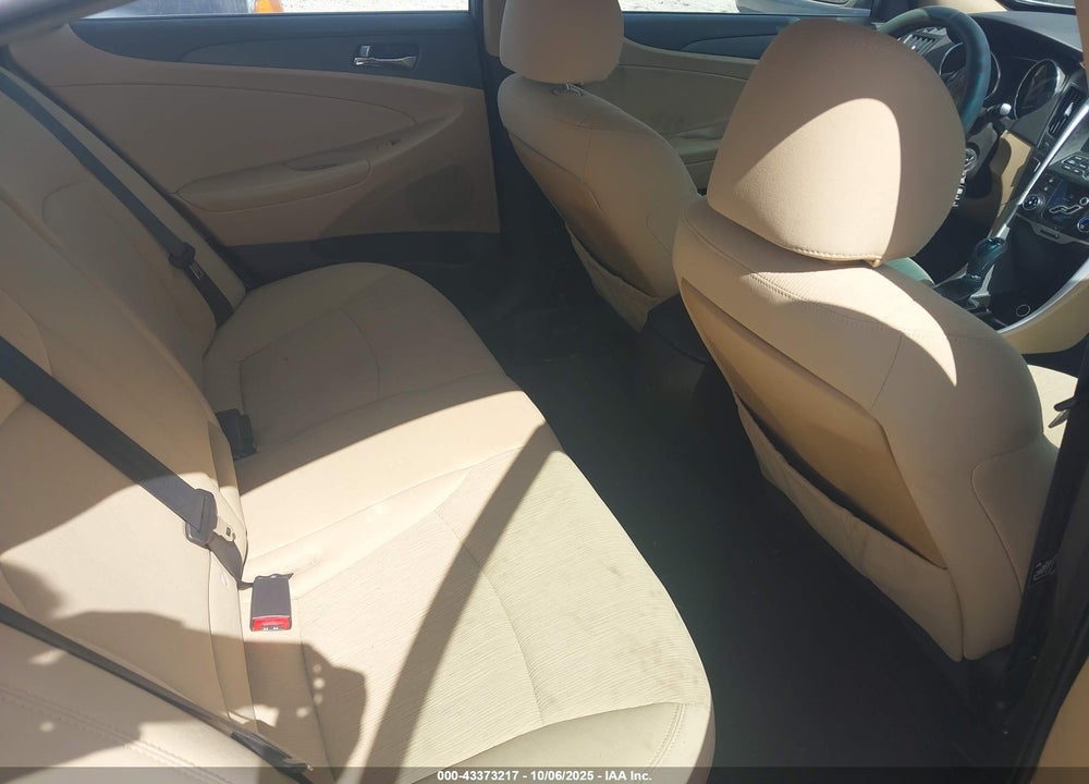 2011 HYUNDAI SONATA VIN: 5NPEB4ACXBH025400