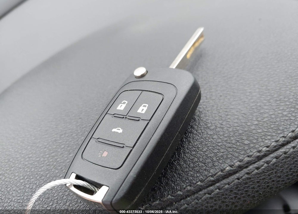 2013 CHEVROLET MALIBU VIN: 1G11D5RR2DF115704