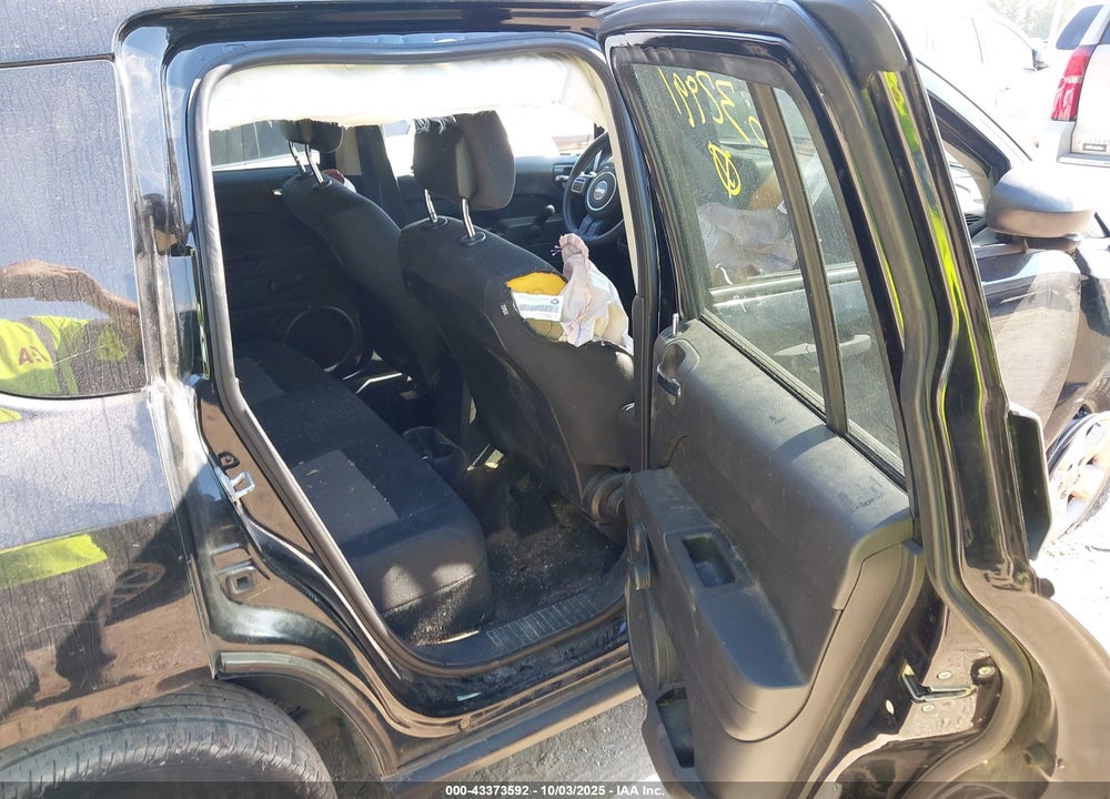 2014 JEEP COMPASS VIN: 1C4NJCBA9ED632991