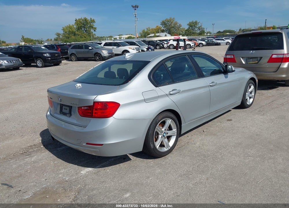 2013 BMW 3 SERIES VIN: WBA3B3C59DF533061