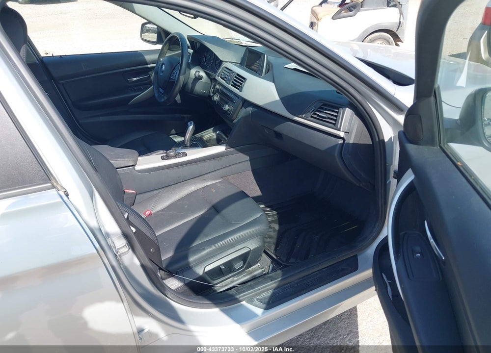 2013 BMW 3 SERIES VIN: WBA3B3C59DF533061