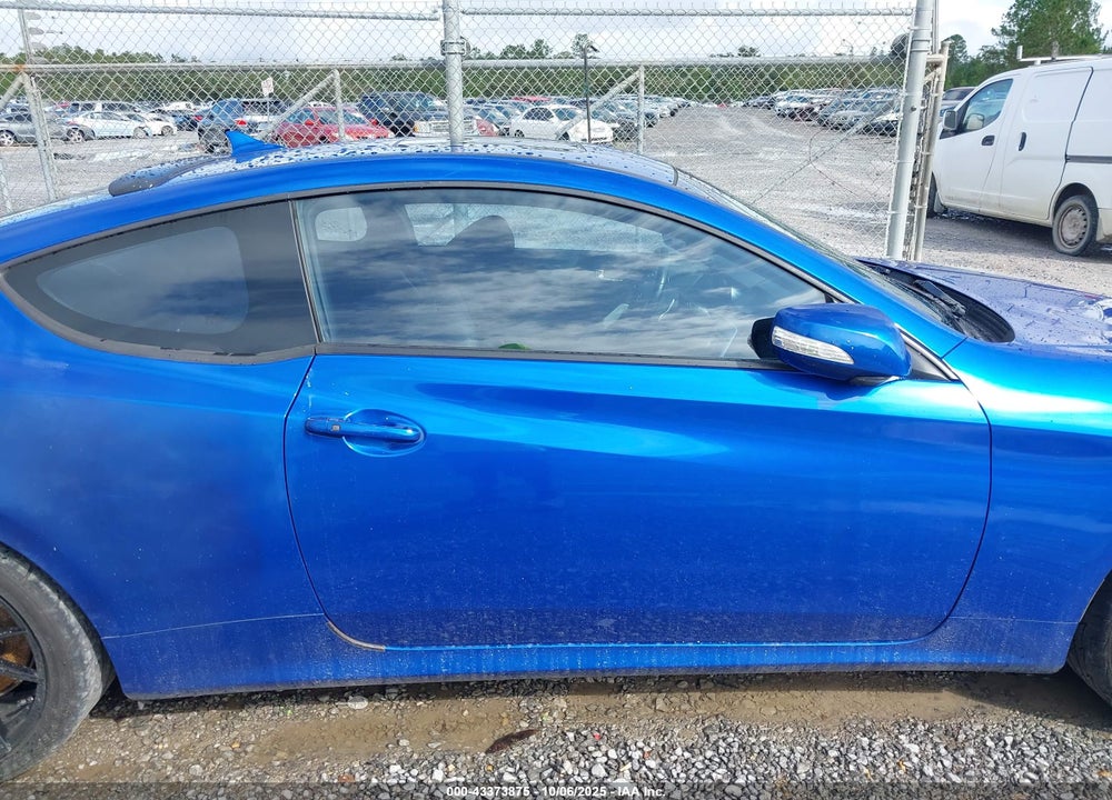 2010 HYUNDAI GENESIS 3.8 TRACK VIN: KMHHU6KHXAU020792