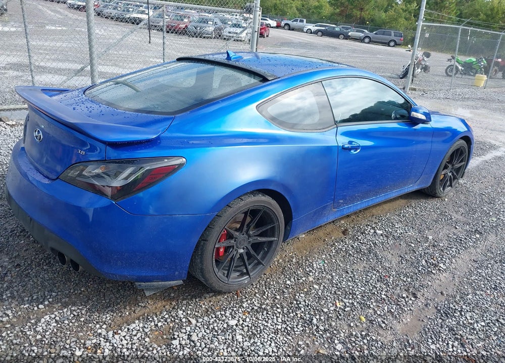 2010 HYUNDAI GENESIS 3.8 TRACK VIN: KMHHU6KHXAU020792