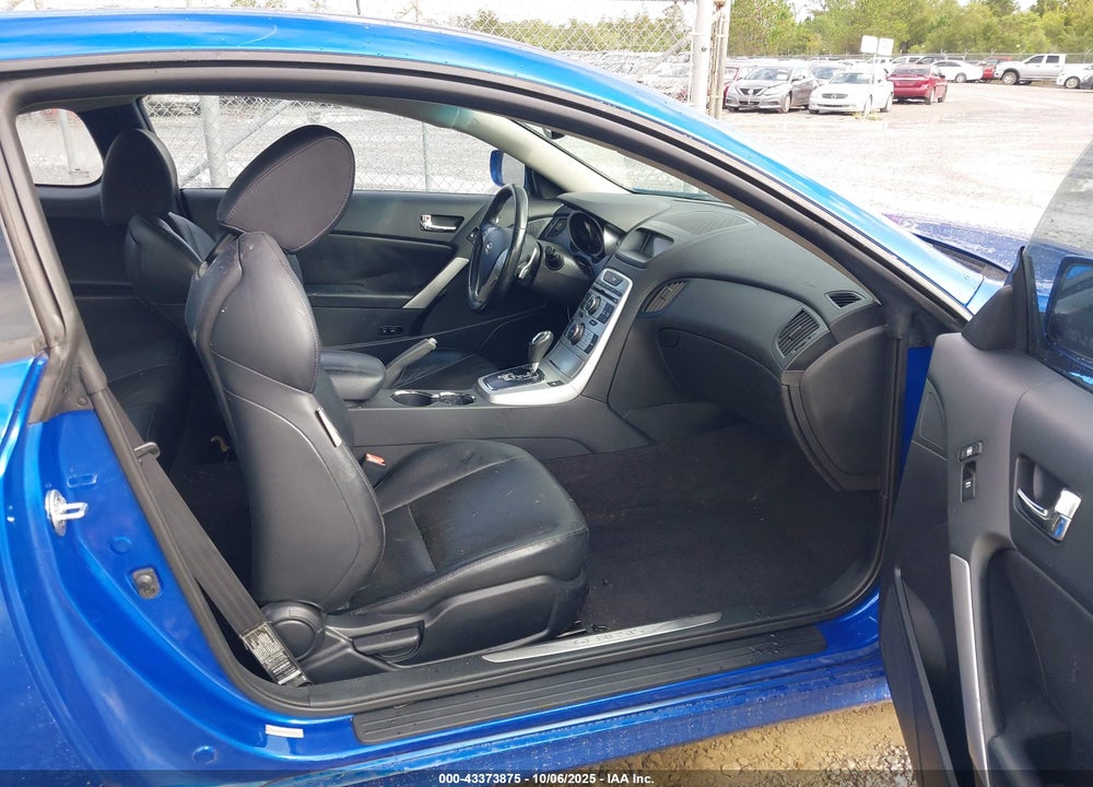 2010 HYUNDAI GENESIS 3.8 TRACK VIN: KMHHU6KHXAU020792
