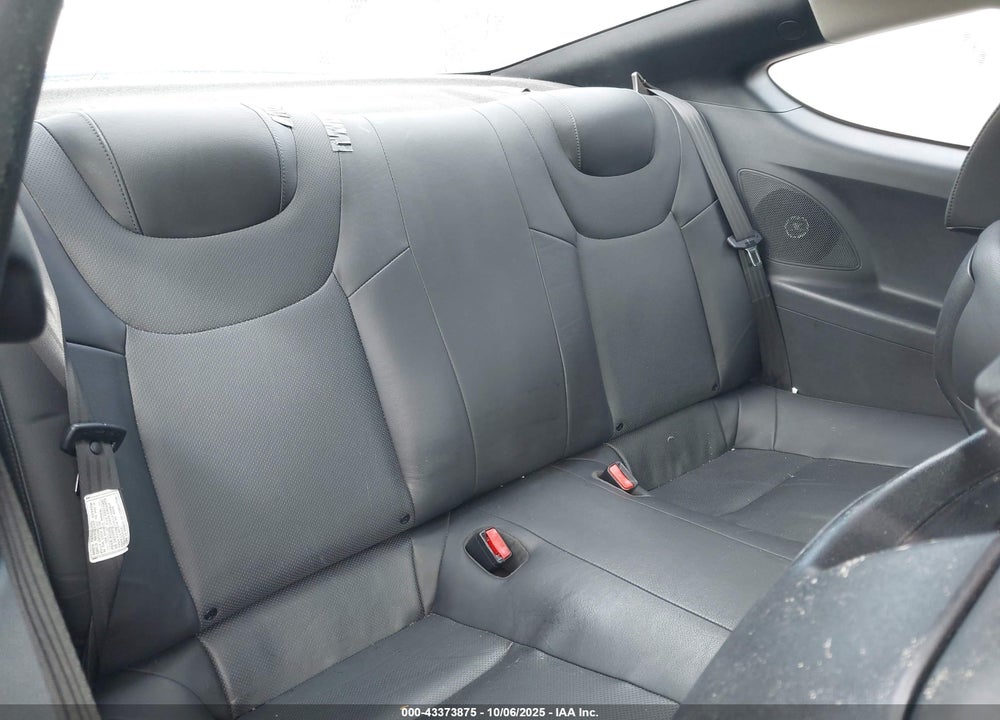 2010 HYUNDAI GENESIS 3.8 TRACK VIN: KMHHU6KHXAU020792