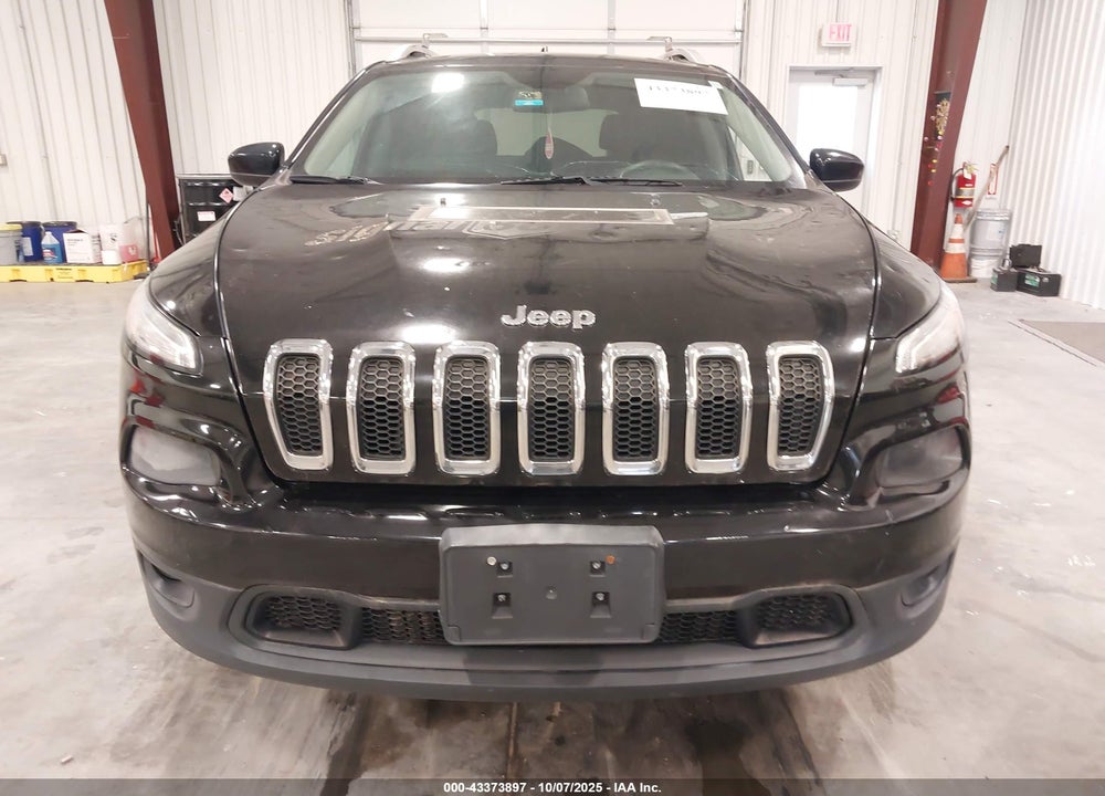 2017 JEEP CHEROKEE VIN: 1C4PJMCB8HW563869