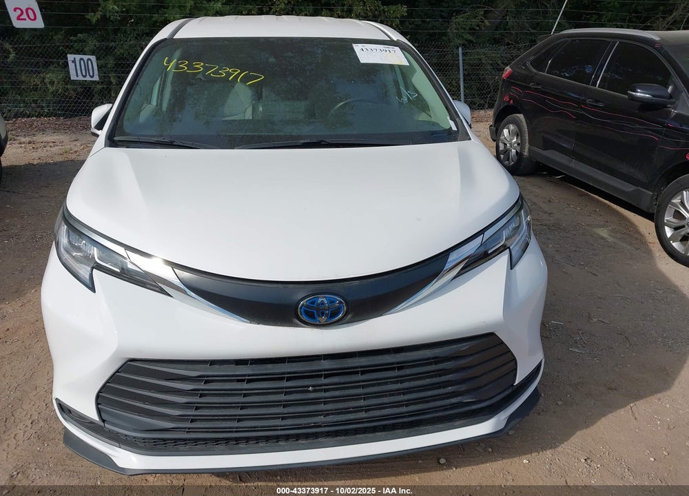 2022 TOYOTA SIENNA LE VIN: 5TDKRKECXNS121264