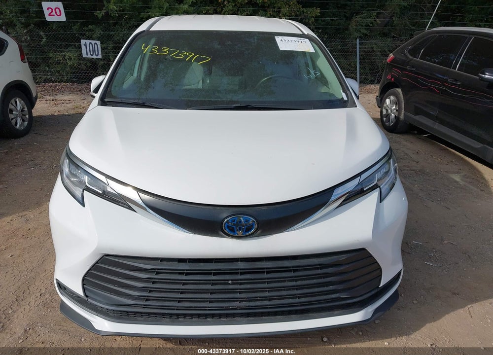 2022 TOYOTA SIENNA LE VIN: 5TDKRKECXNS121264