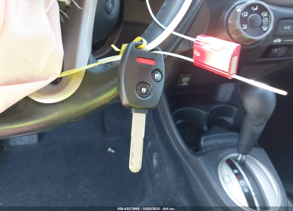 2011 HONDA FIT SPORT VIN: JHMGE8H54BC002025