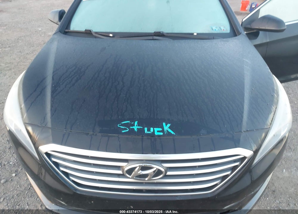2015 HYUNDAI SONATA VIN: 5NPE24AF7FH218426