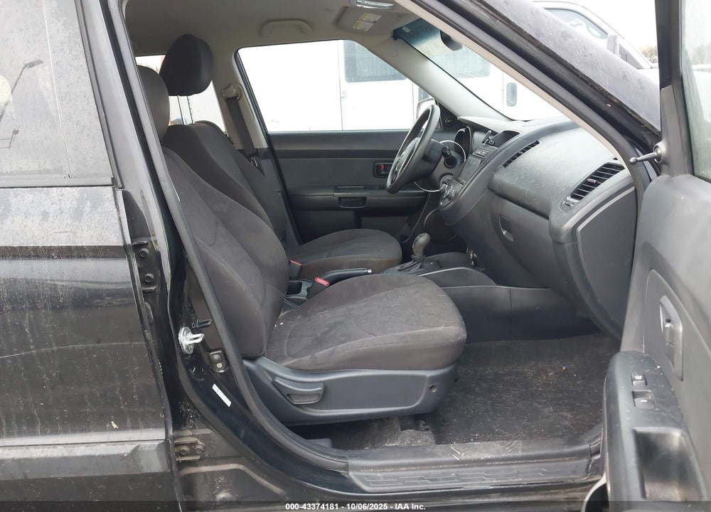 2012 KIA SOUL VIN: KNDJT2A5XC7459274