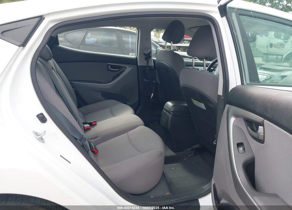 2016 HYUNDAI ELANTRA SE VIN: 5NPDH4AE4GH732964