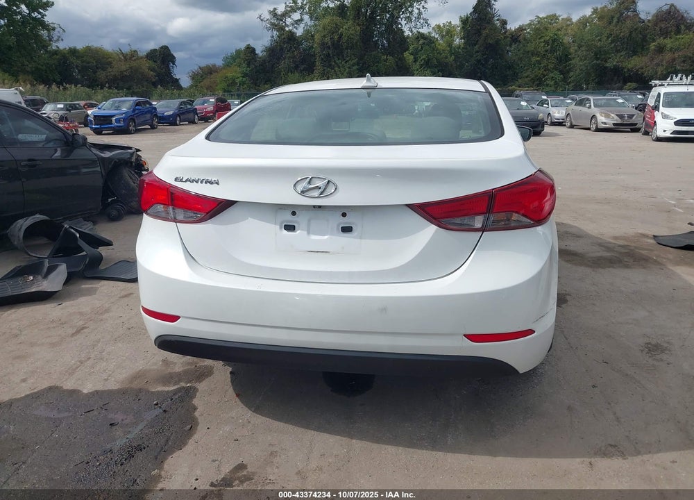2016 HYUNDAI ELANTRA SE VIN: 5NPDH4AE4GH732964