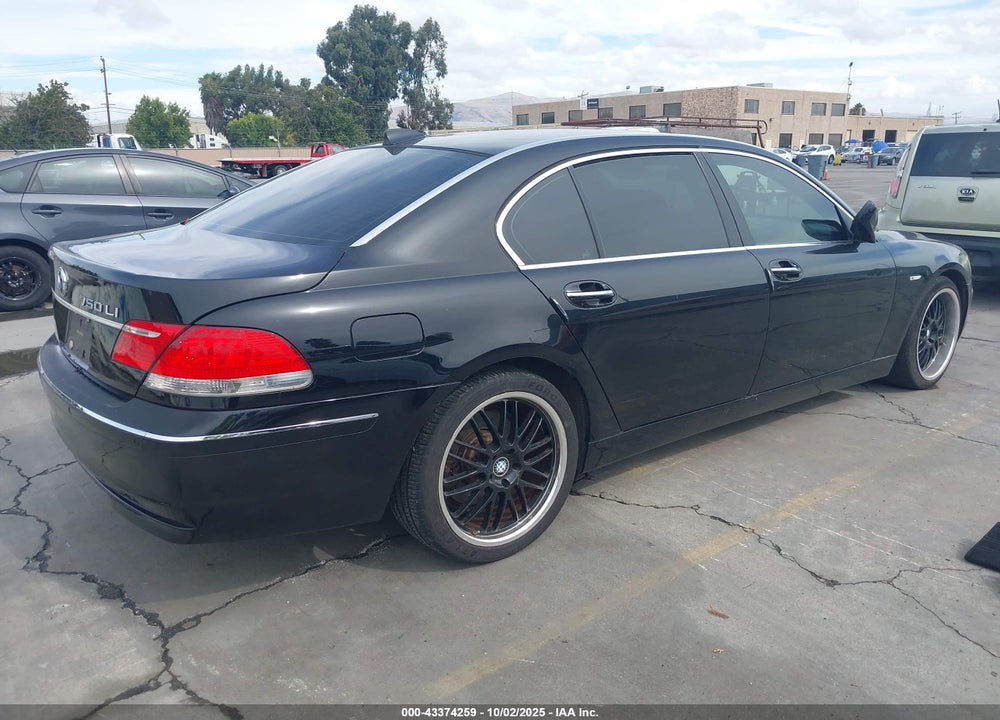 2007 BMW 7 SERIES VIN: WBAHN83527DT72028