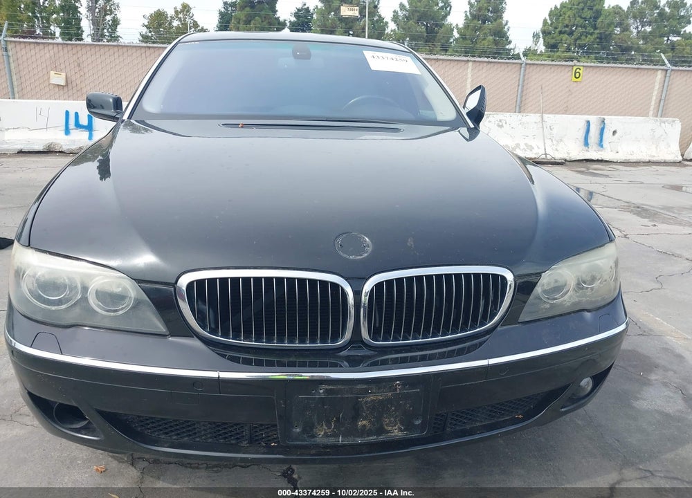 2007 BMW 7 SERIES VIN: WBAHN83527DT72028