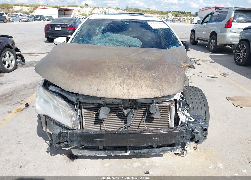 2015 TOYOTA CAMRY XLE V6 VIN: 4T1BK1FK2FU565025