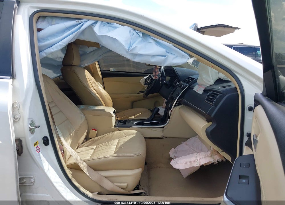 2015 TOYOTA CAMRY XLE V6 VIN: 4T1BK1FK2FU565025
