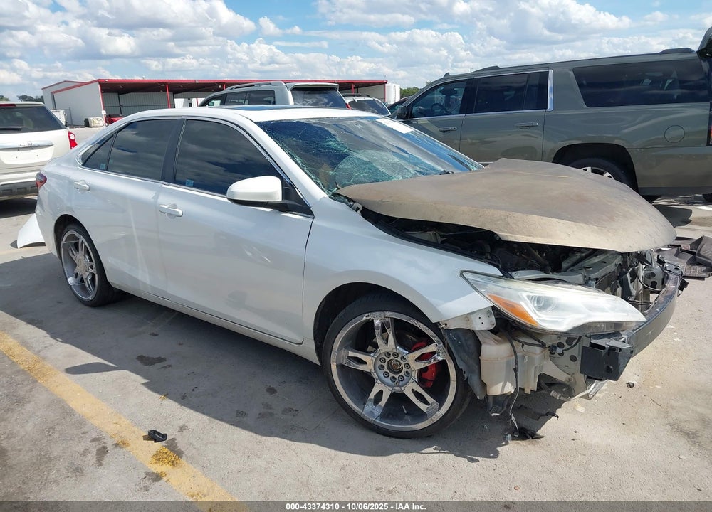 2015 TOYOTA CAMRY XLE V6 VIN: 4T1BK1FK2FU565025