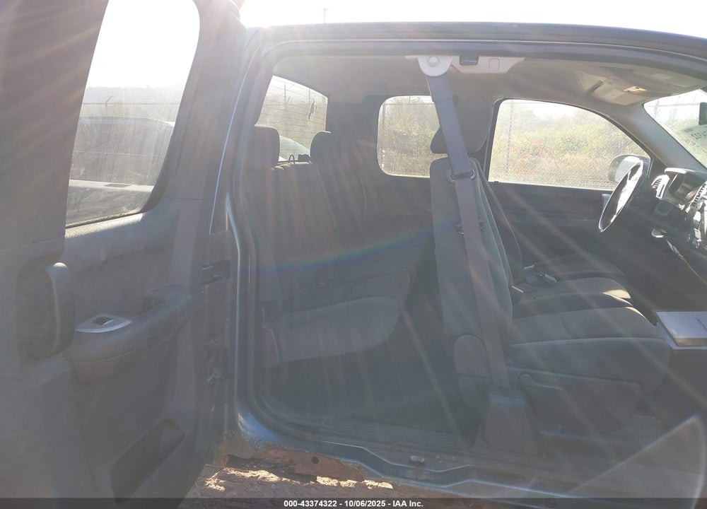 2007 CHEVROLET SILVERADO 1500 LT1 VIN: 2GCEK190X71689455