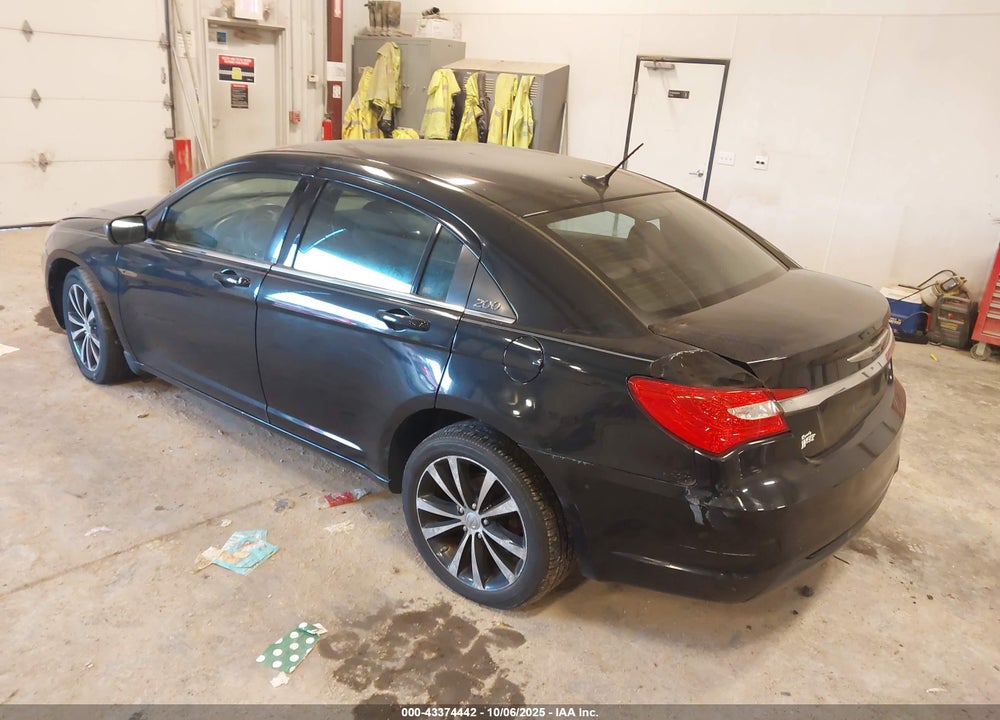 2013 CHRYSLER 200 VIN: 1C3CCBBG4DN728461