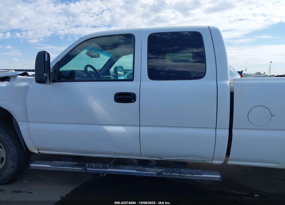2003 CHEVROLET SILVERADO 1500 VIN: 1GCEK19V63E360627