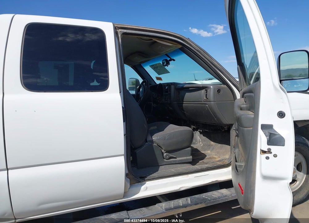 2003 CHEVROLET SILVERADO 1500 VIN: 1GCEK19V63E360627